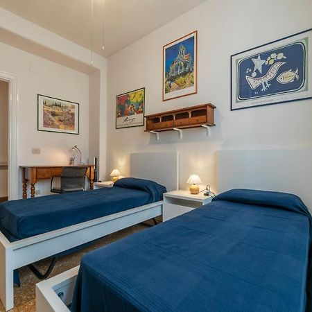Roomy And Bright Apartment With Terrace Roma Eksteriør bilde