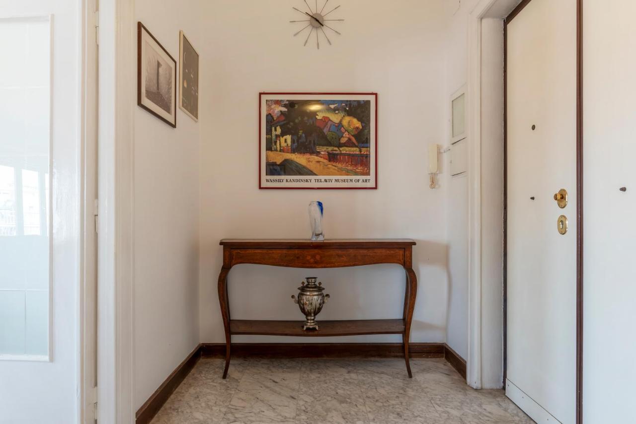 Roomy And Bright Apartment With Terrace Roma Eksteriør bilde