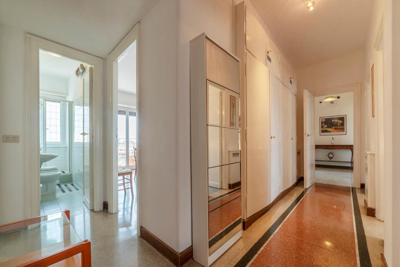 Roomy And Bright Apartment With Terrace Roma Eksteriør bilde